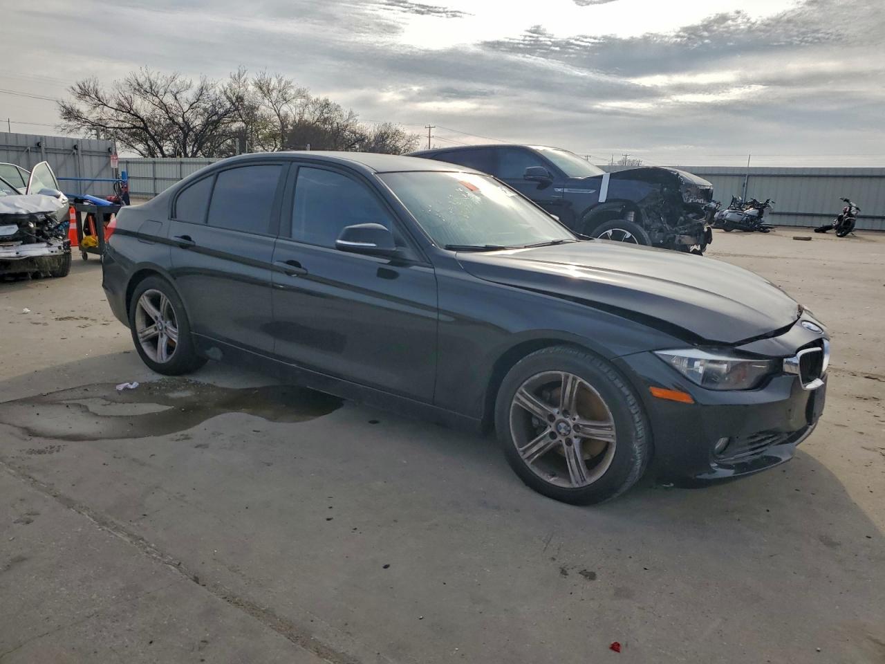 2013 BMW 3 SERIES