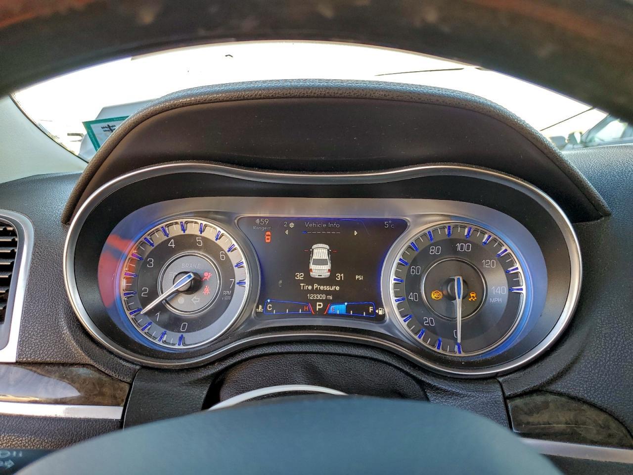 2018 CHRYSLER 300