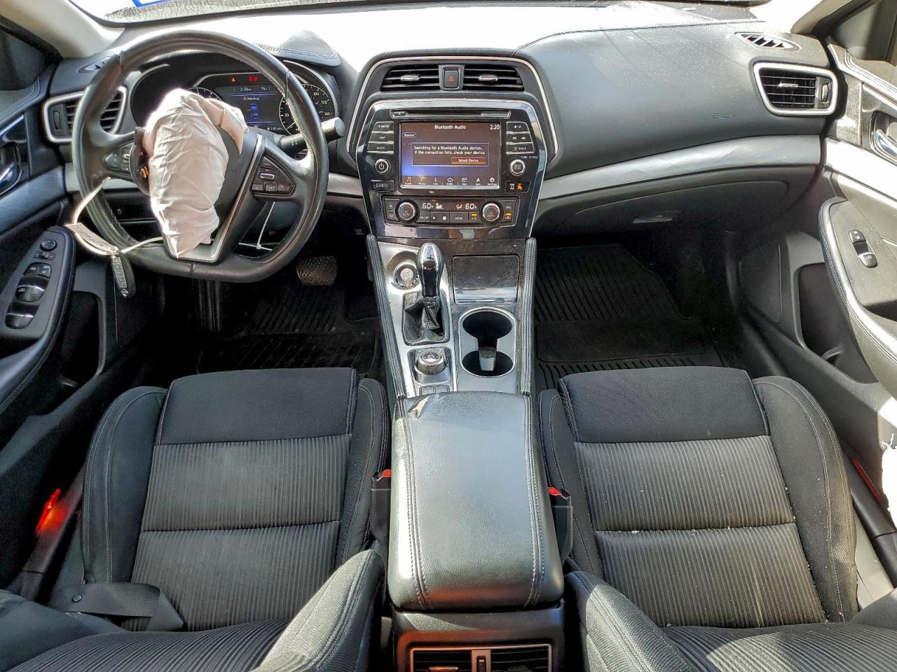 2017 NISSAN Maxima