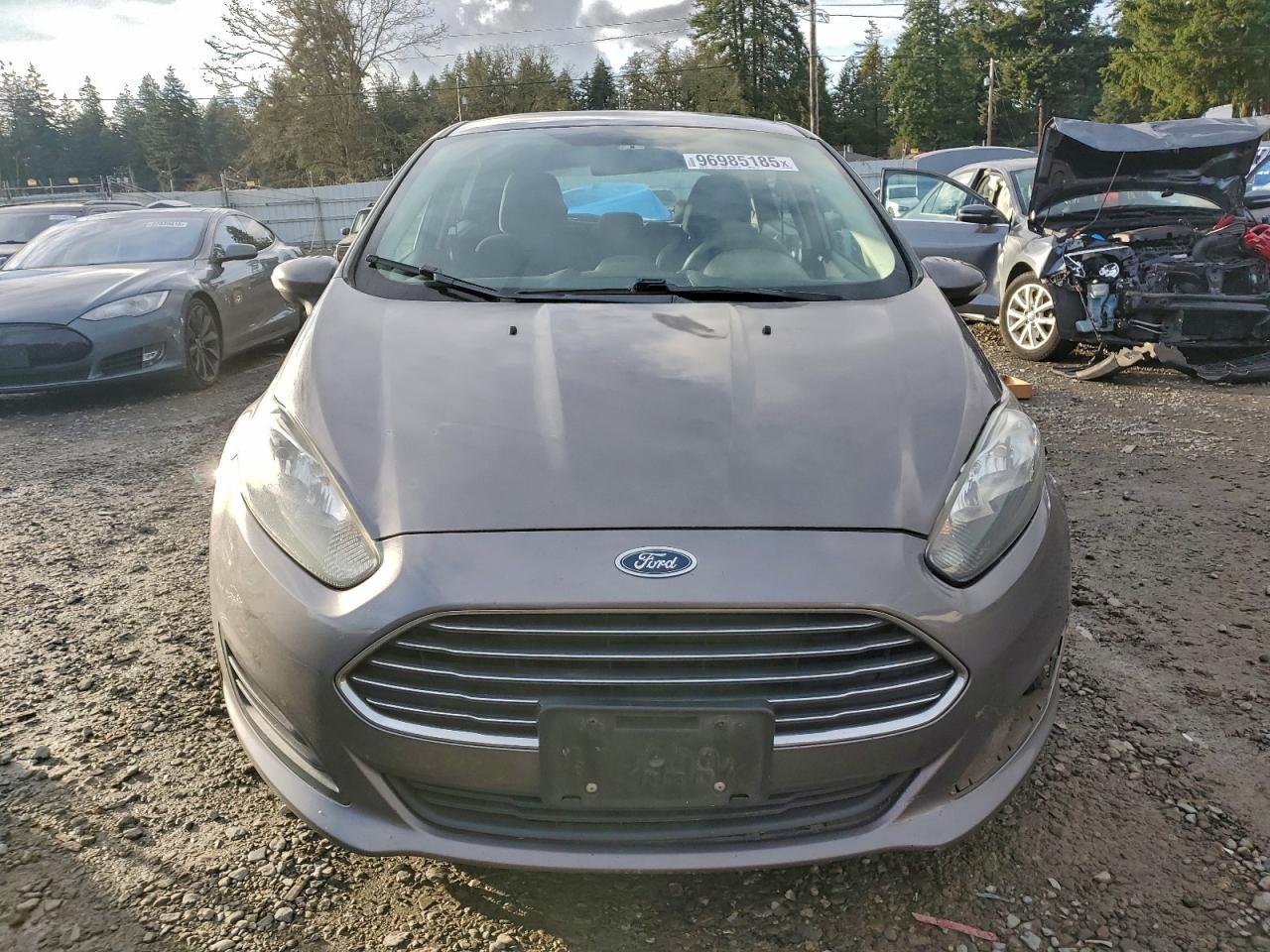 2014 FORD Fiesta