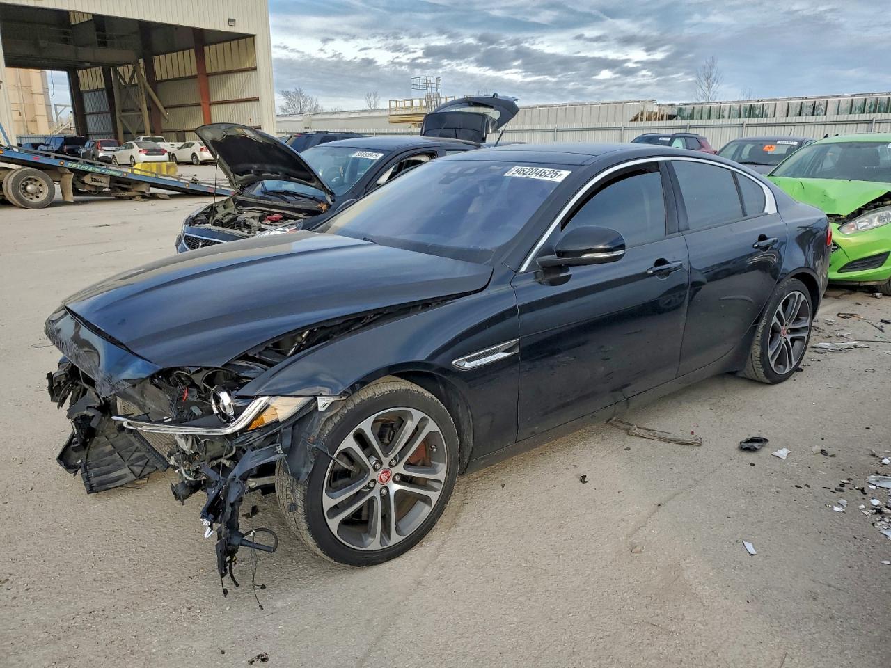 2017 JAGUAR XE