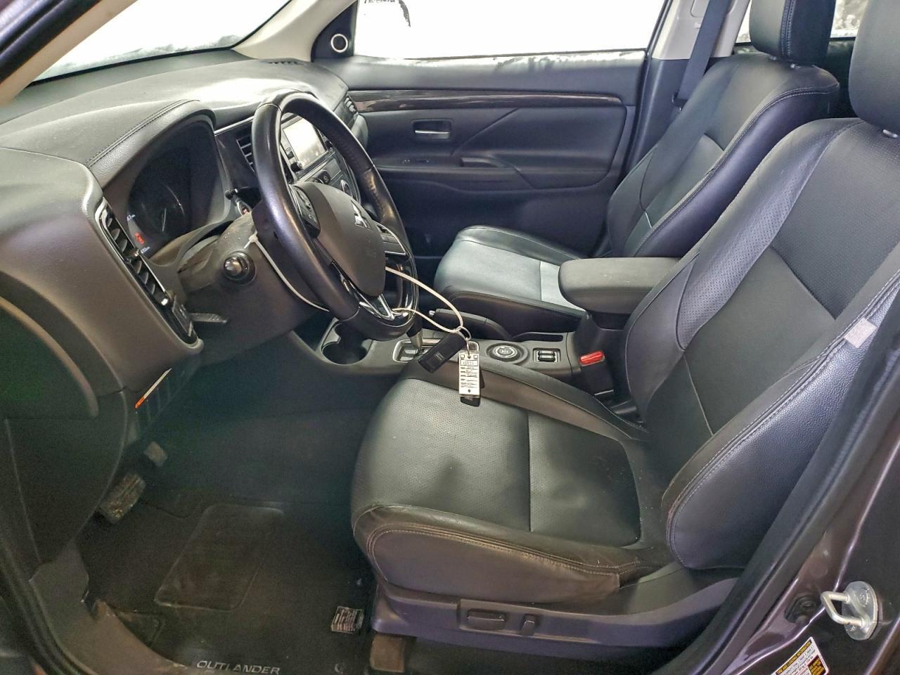 2016 MITSUBISHI outlander
