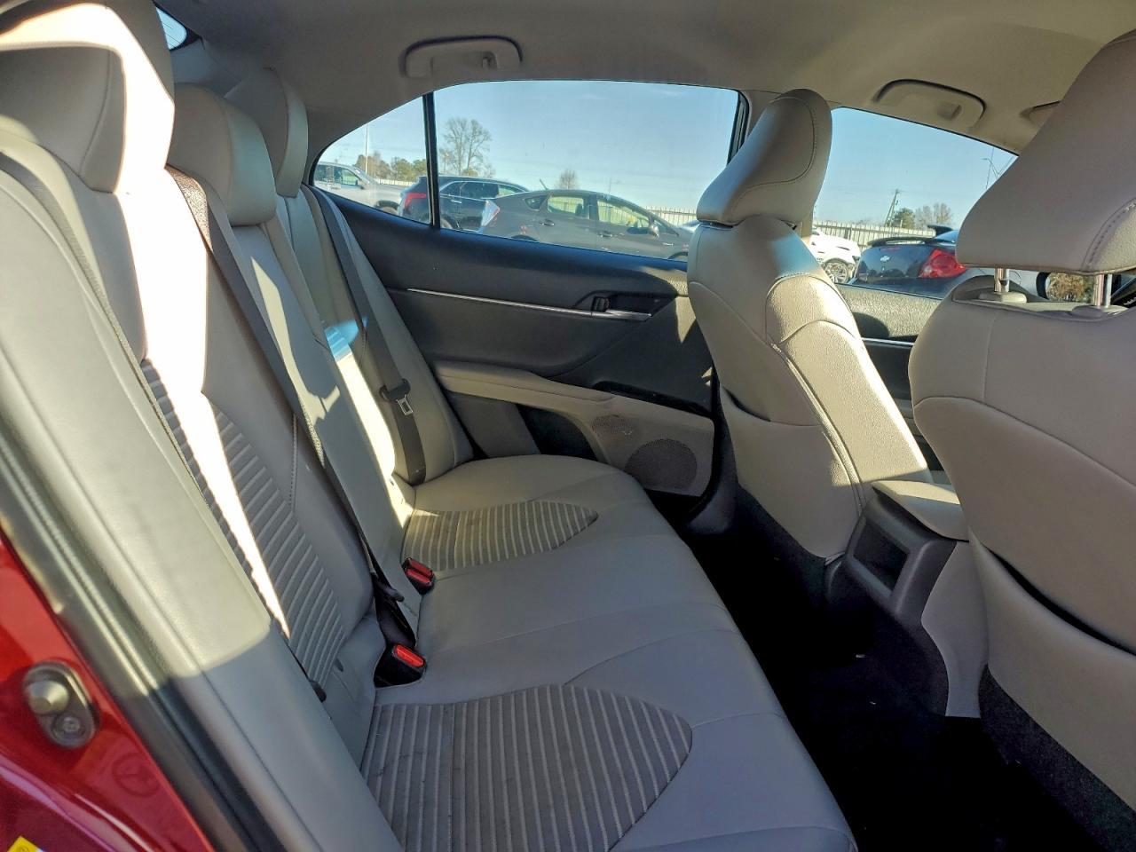 2018 TOYOTA CAMRY
