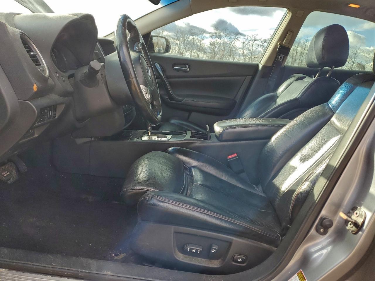2009 NISSAN Maxima
