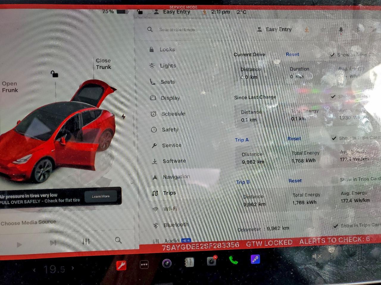 2025 TESLA MODEL Y