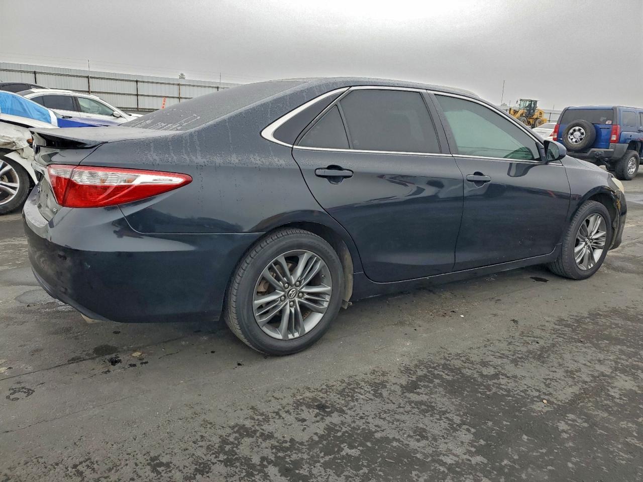 2017 TOYOTA CAMRY