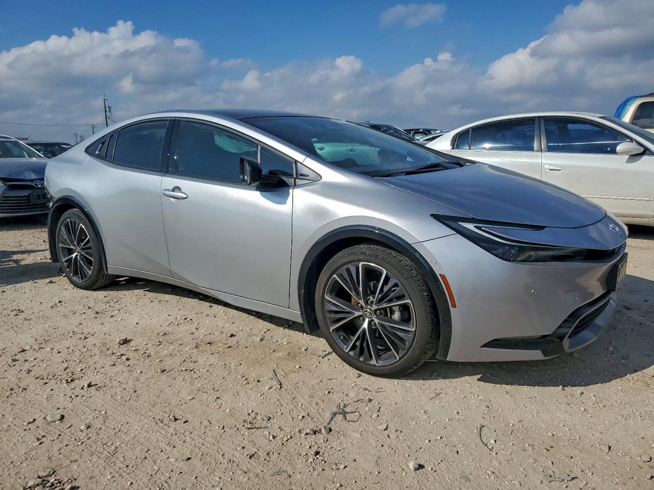 2024 TOYOTA PRIUS