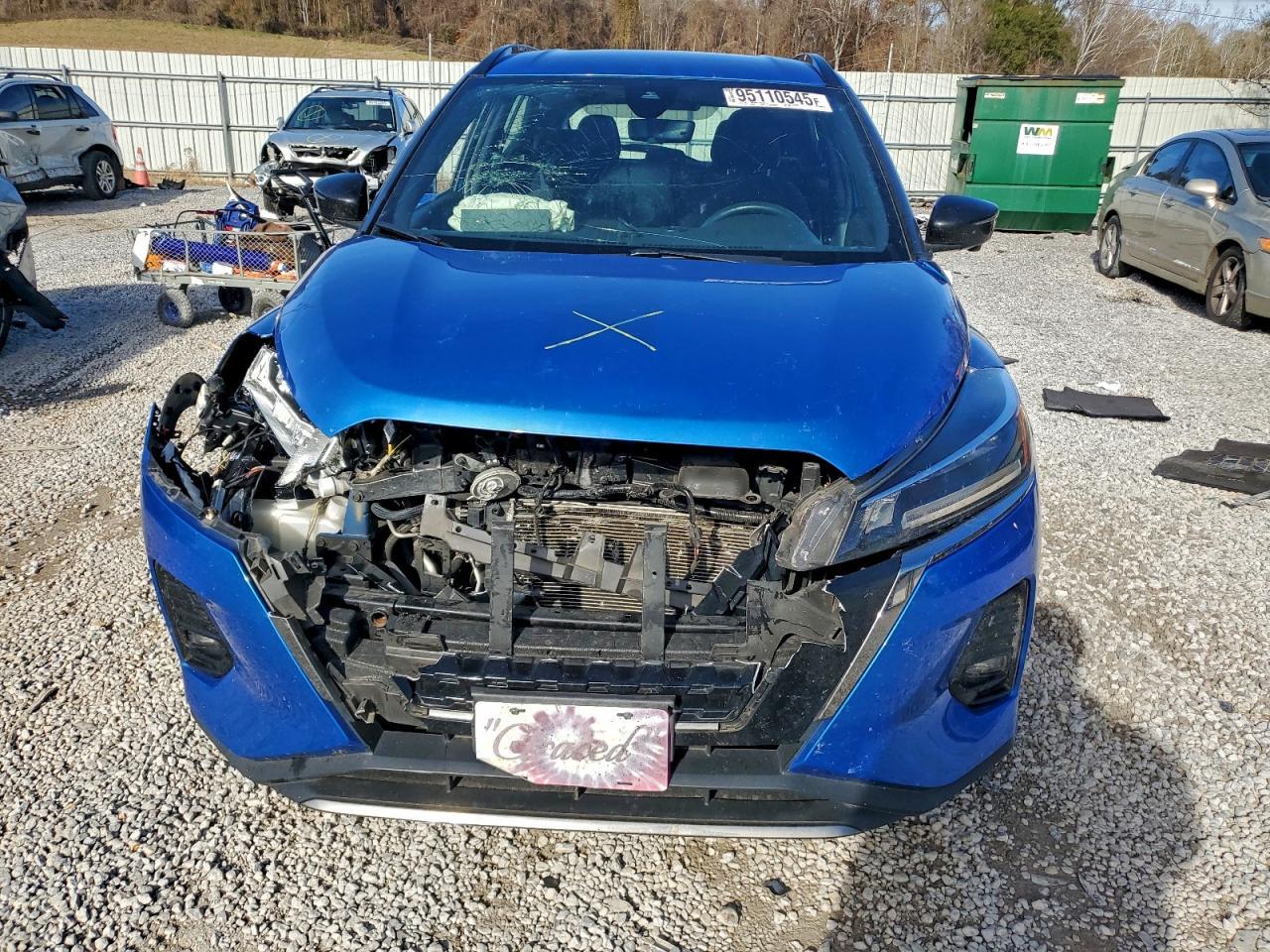 2021 NISSAN KICKS