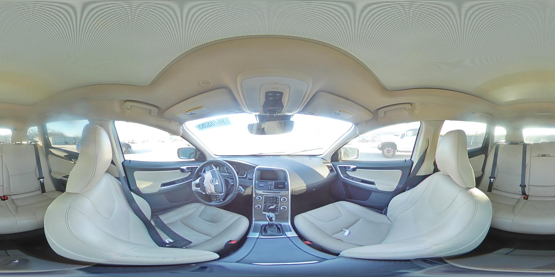 2016 VOLVO XC60