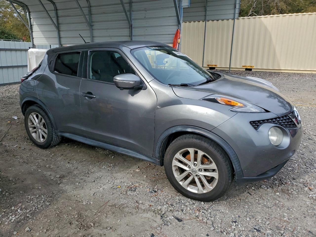 2015 NISSAN Juke