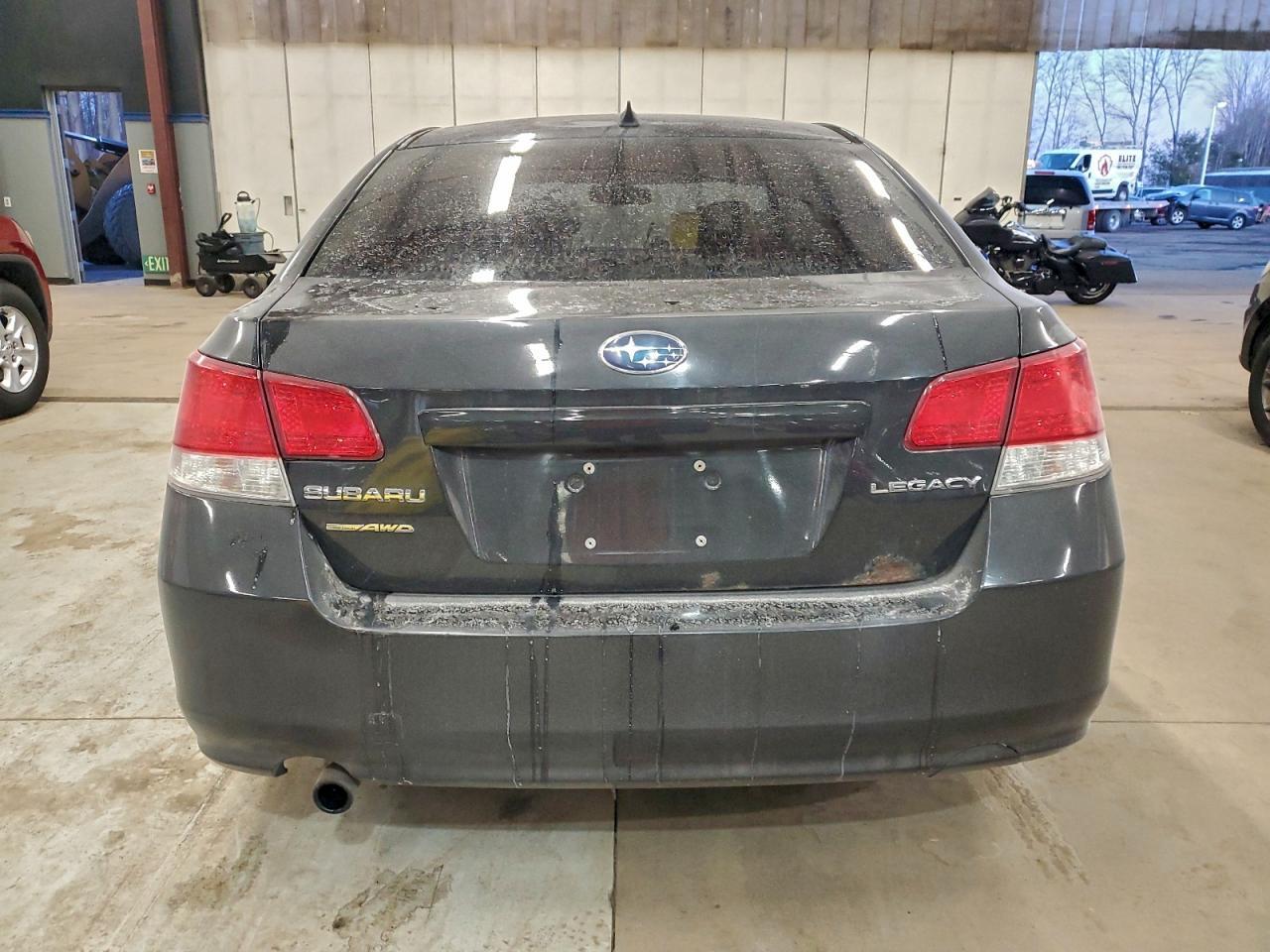 2011 SUBARU Legacy