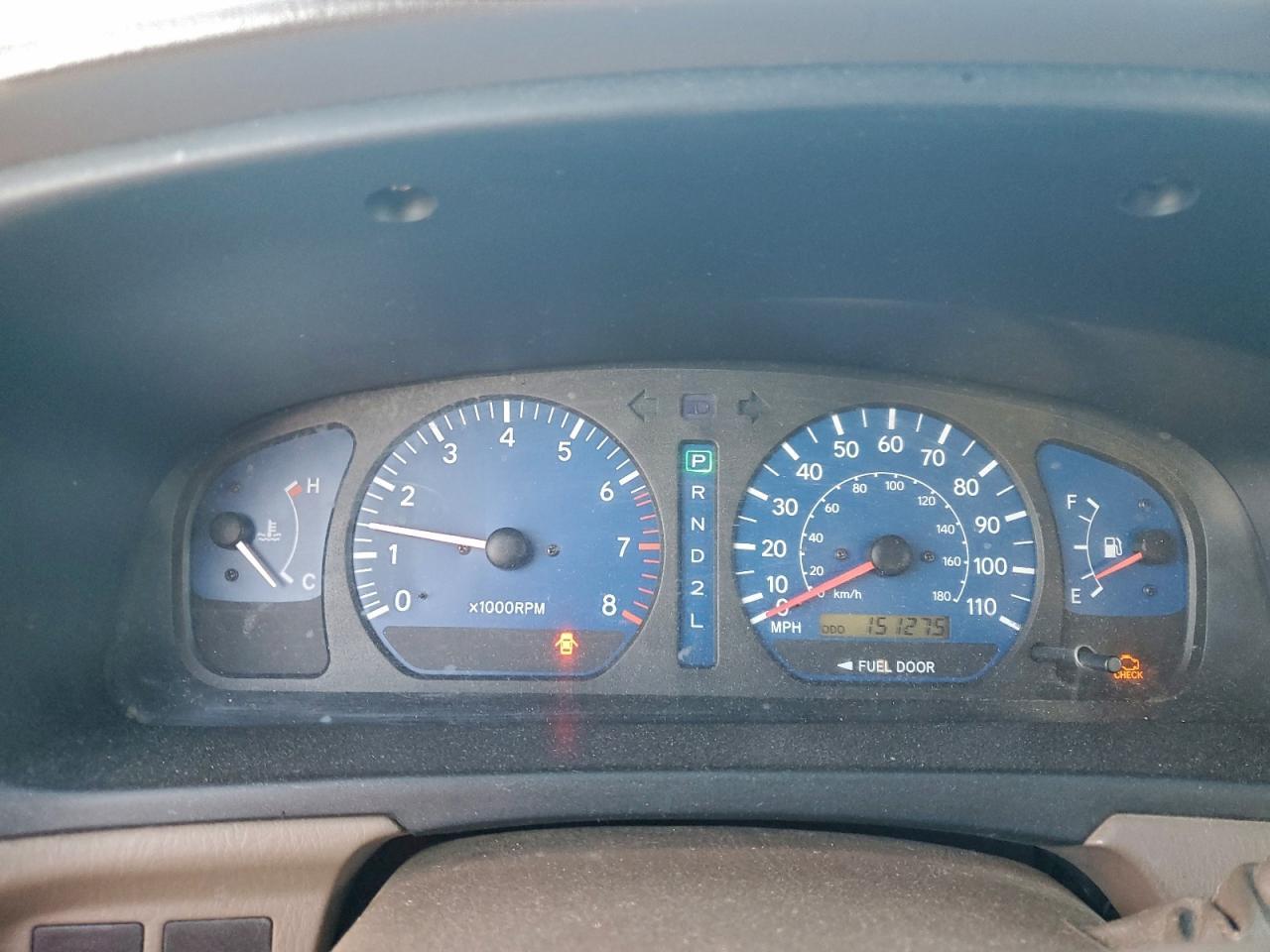 2002 TOYOTA SIENNA