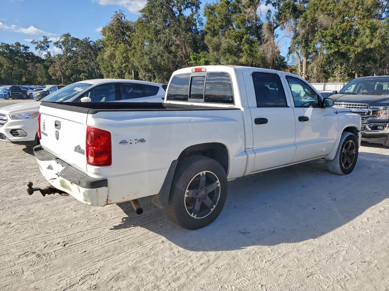 2008 DODGE Dakota