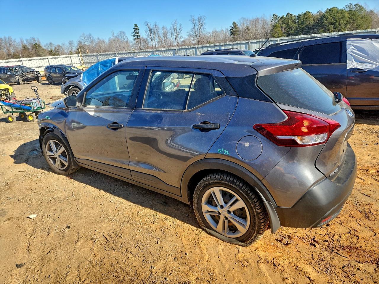 2019 NISSAN KICKS