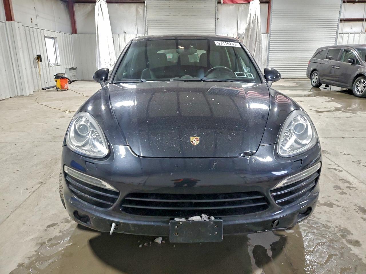 2013 PORSCHE CAYENNE