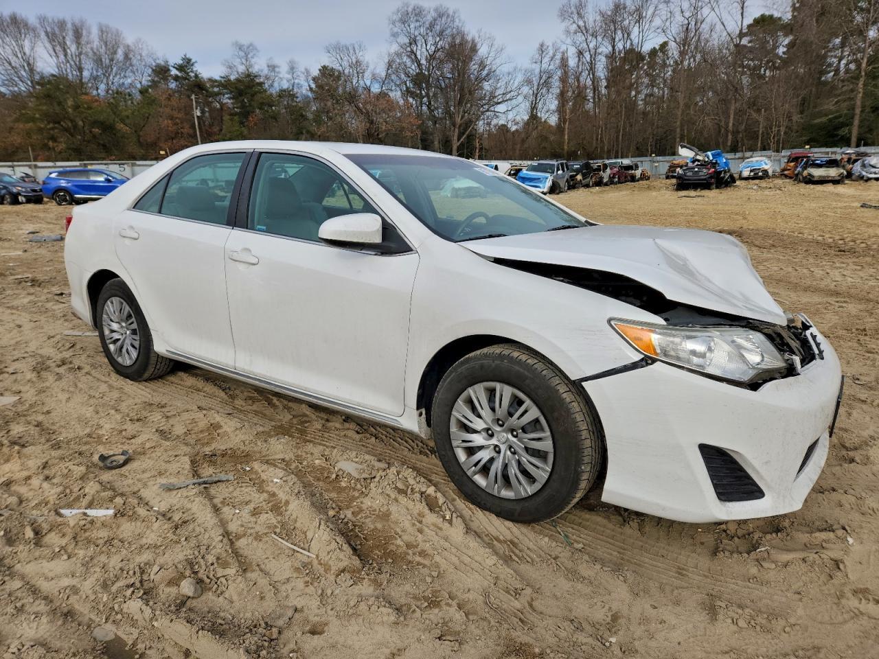 2014 TOYOTA CAMRY