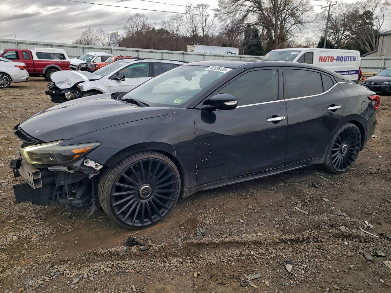 2016 NISSAN Maxima