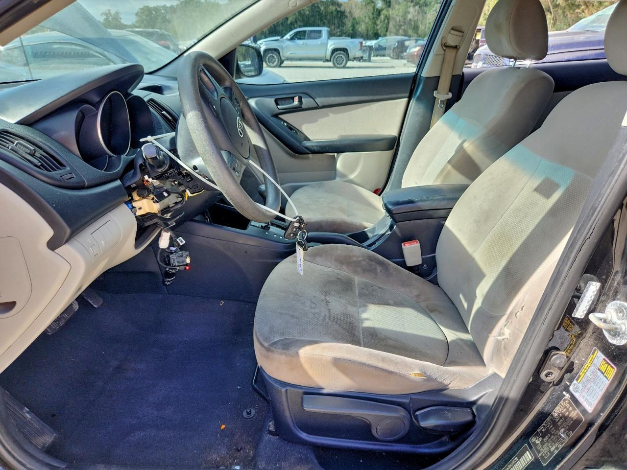 2010 KIA FORTE
