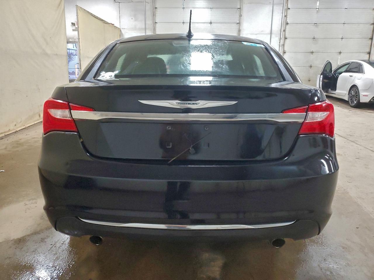 2014 CHRYSLER 200