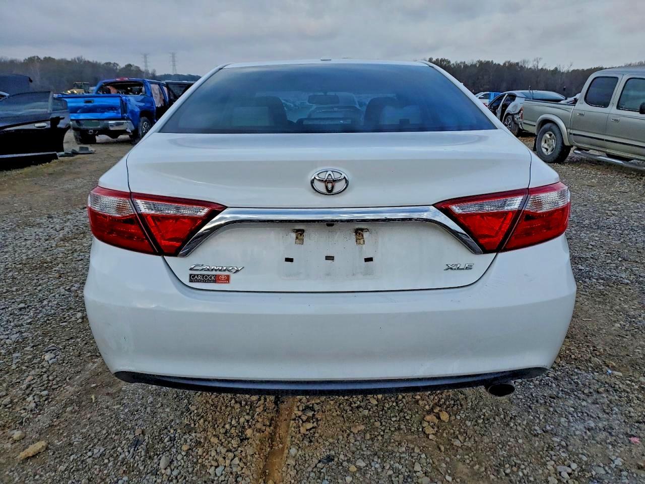 2015 TOYOTA CAMRY