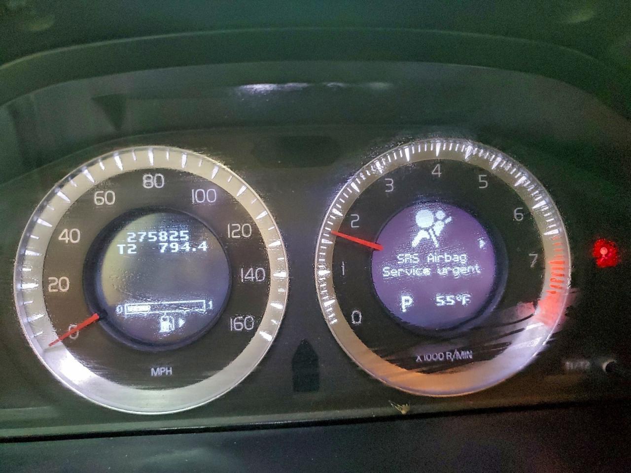 2011 VOLVO XC70