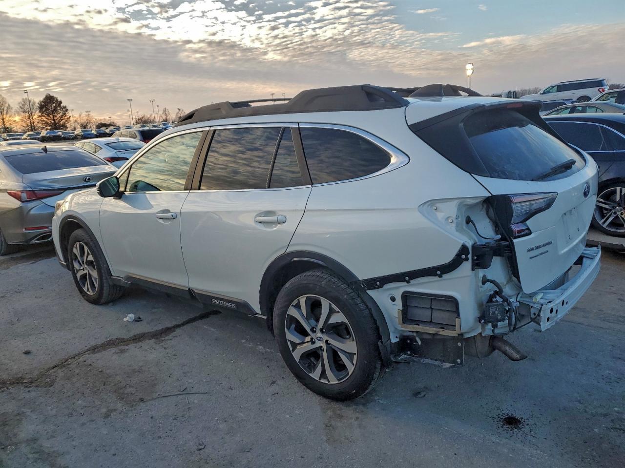 2020 SUBARU Outback