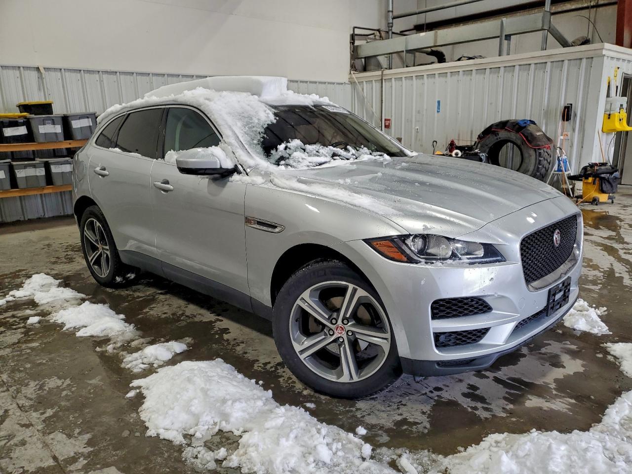 2019 JAGUAR F-Pace