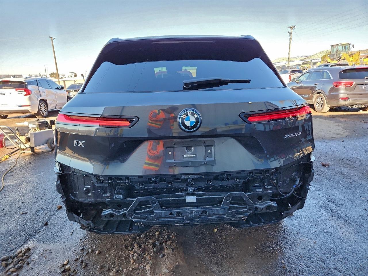 2023 BMW iX
