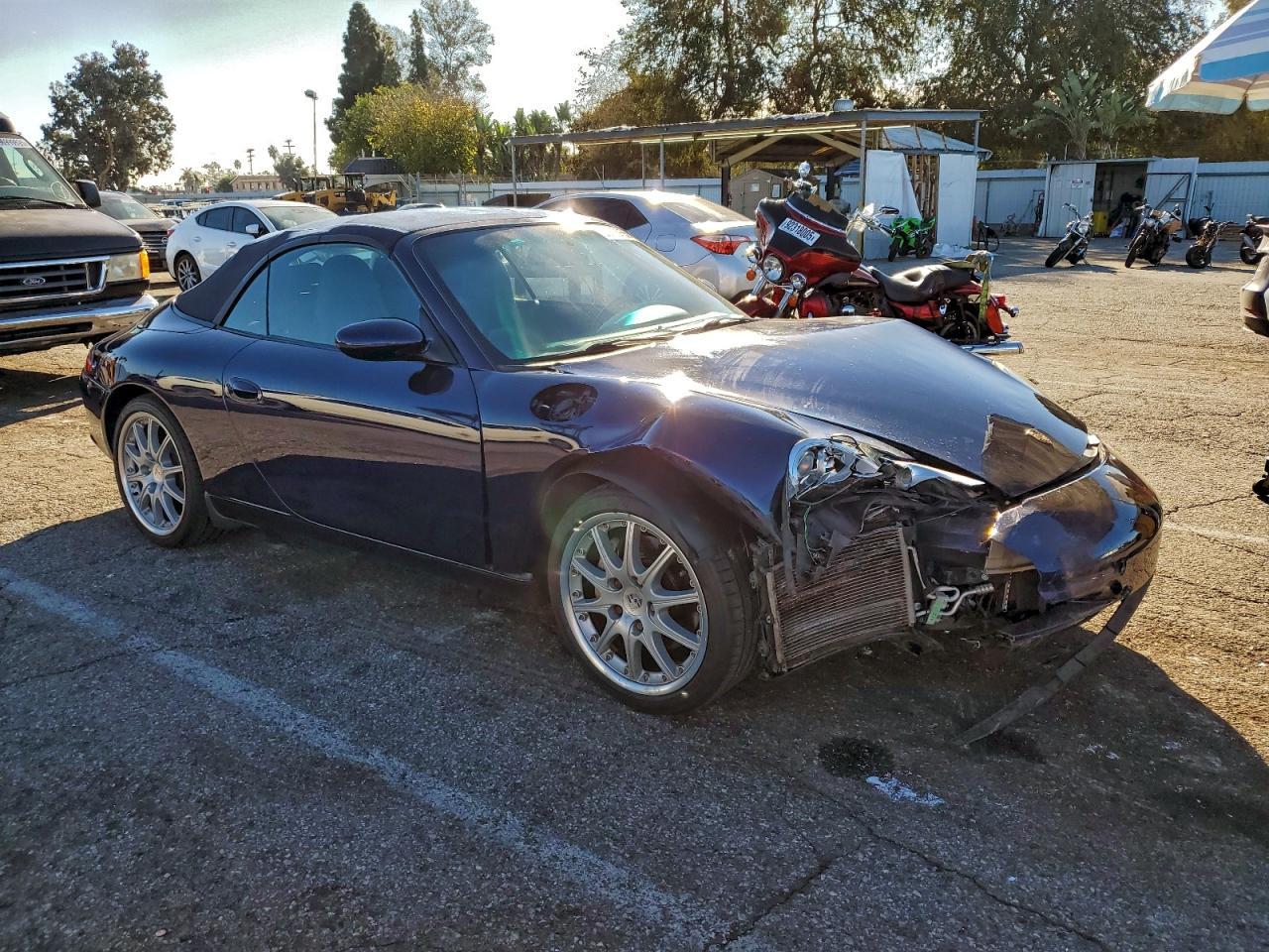 2002 PORSCHE 911