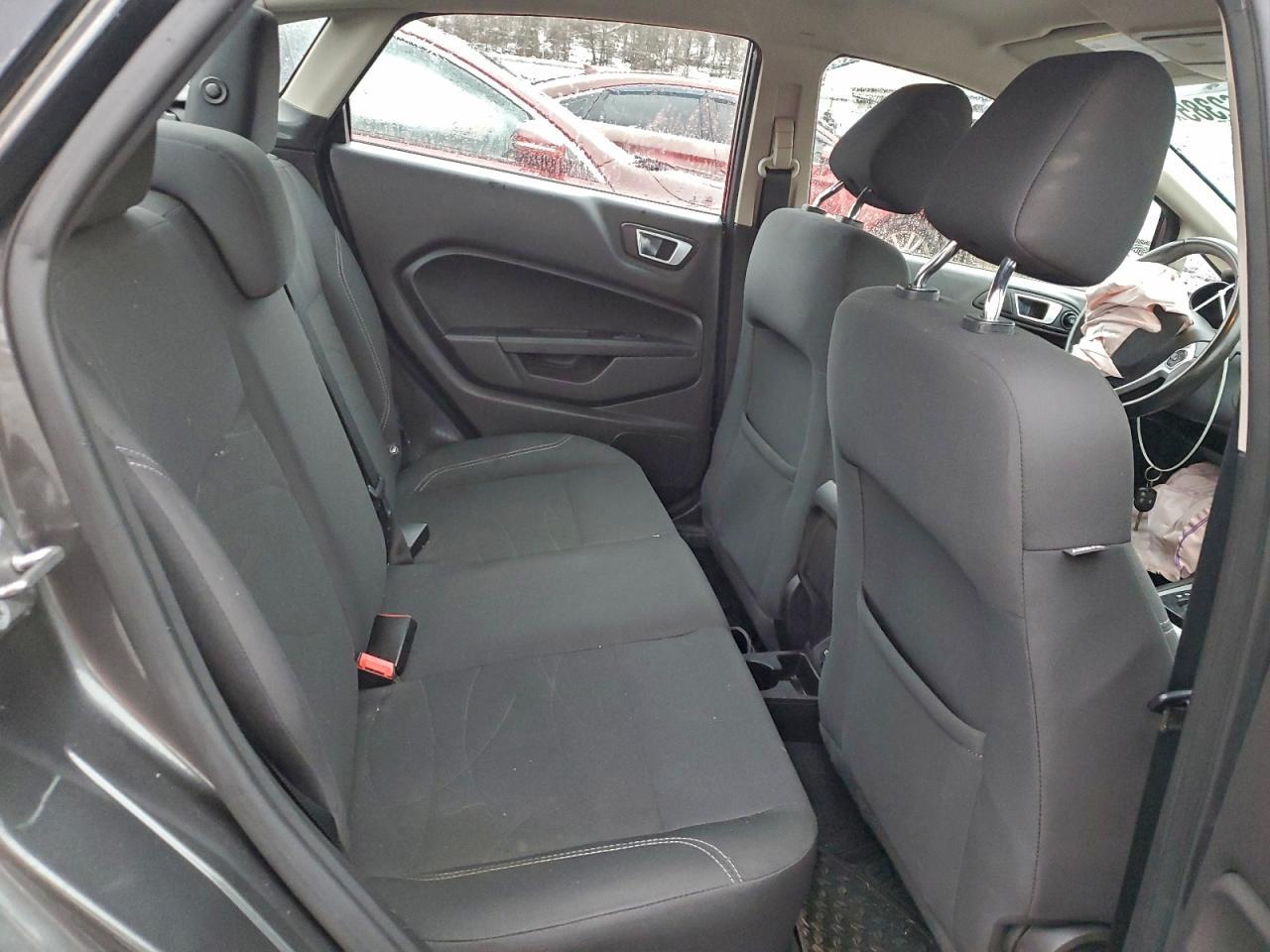 2016 FORD Fiesta