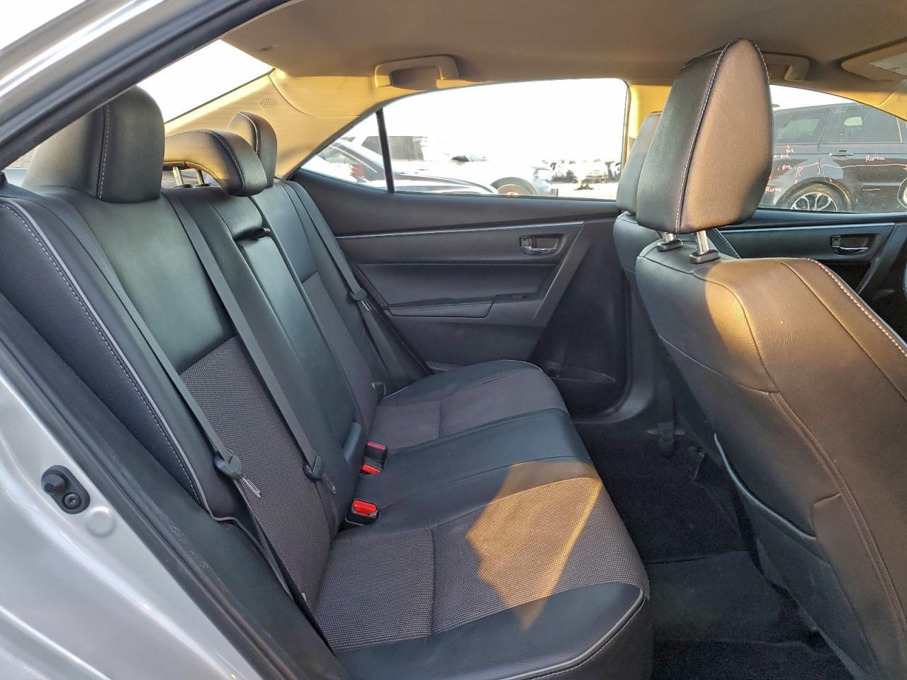 2015 TOYOTA COROLLA