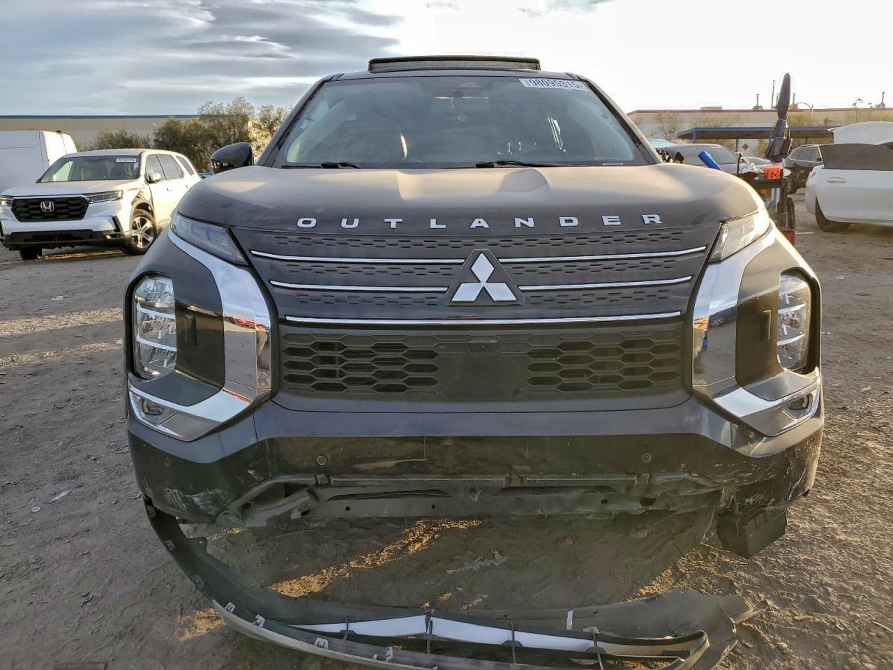 2022 MITSUBISHI outlander