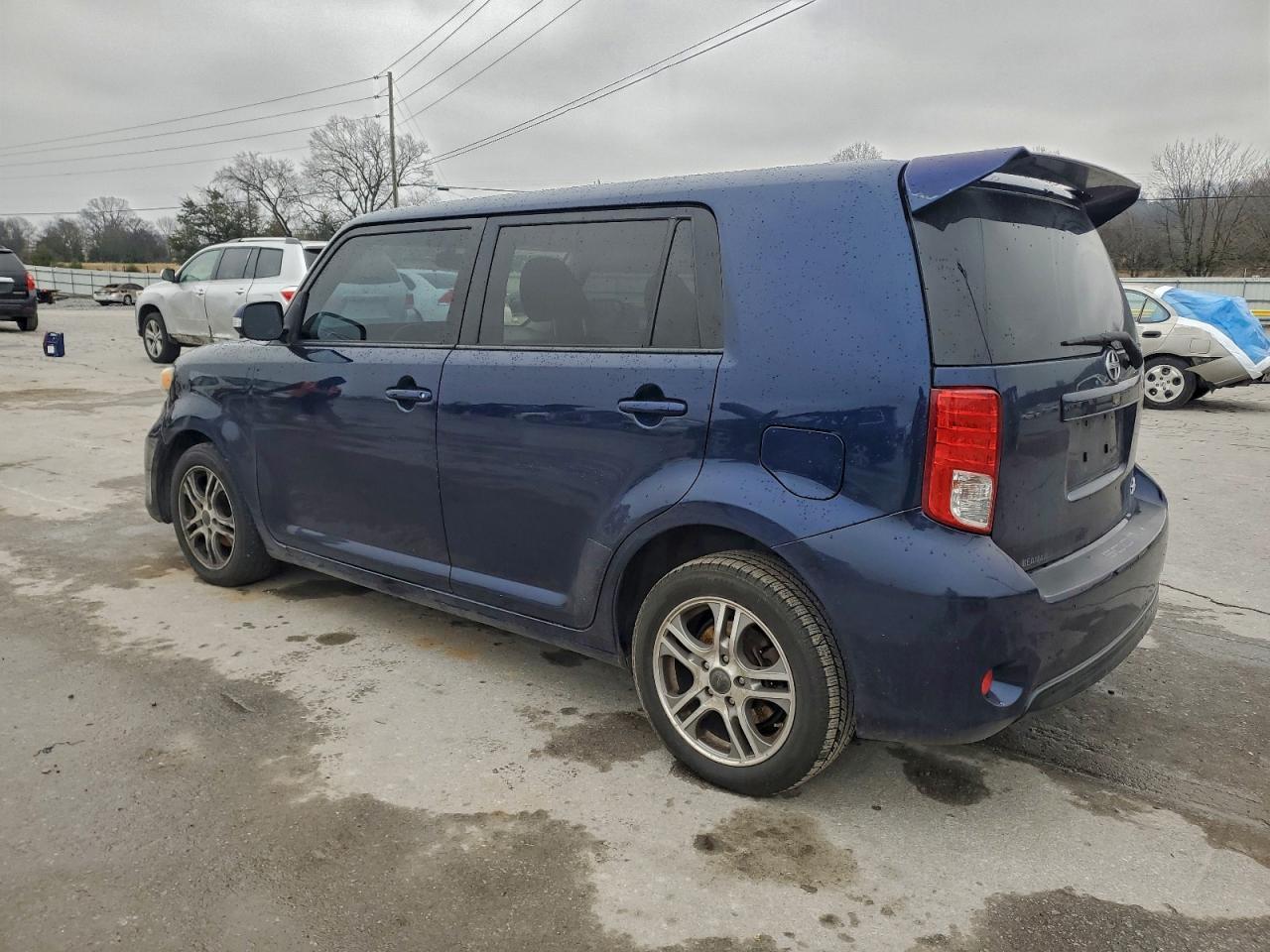 2013 TOYOTA SCION