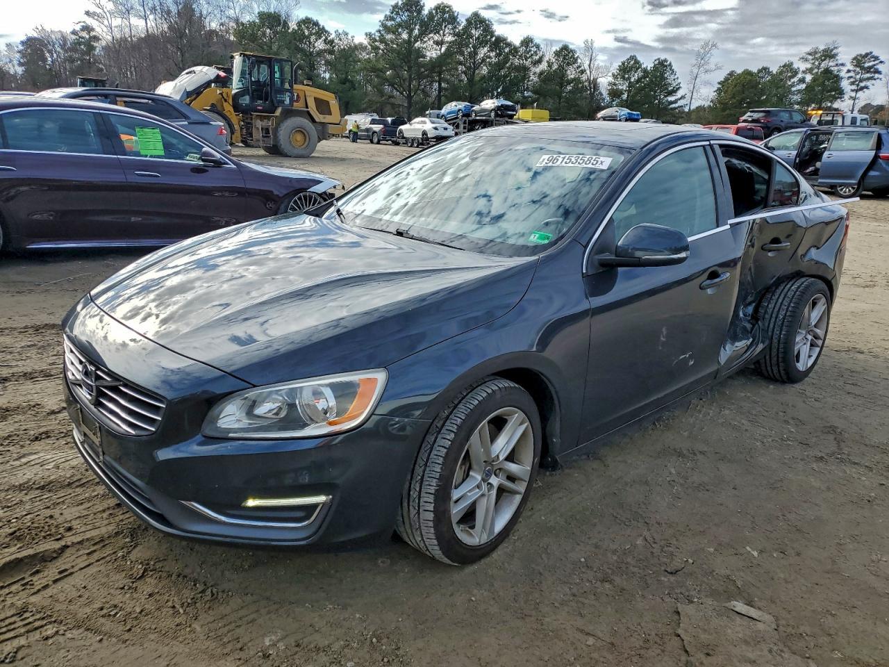 2014 VOLVO S60