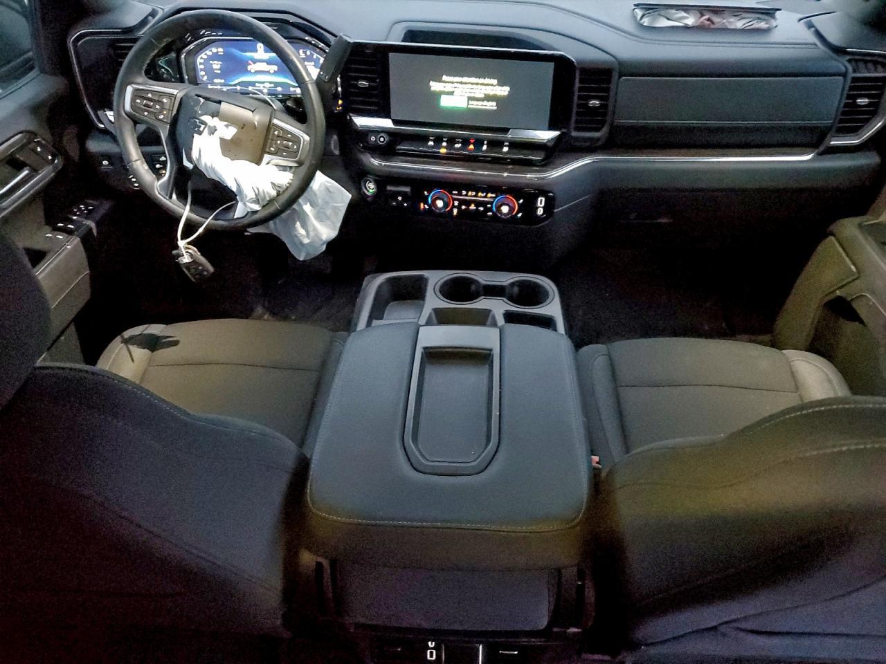 2023 CHEVROLET Silverado
