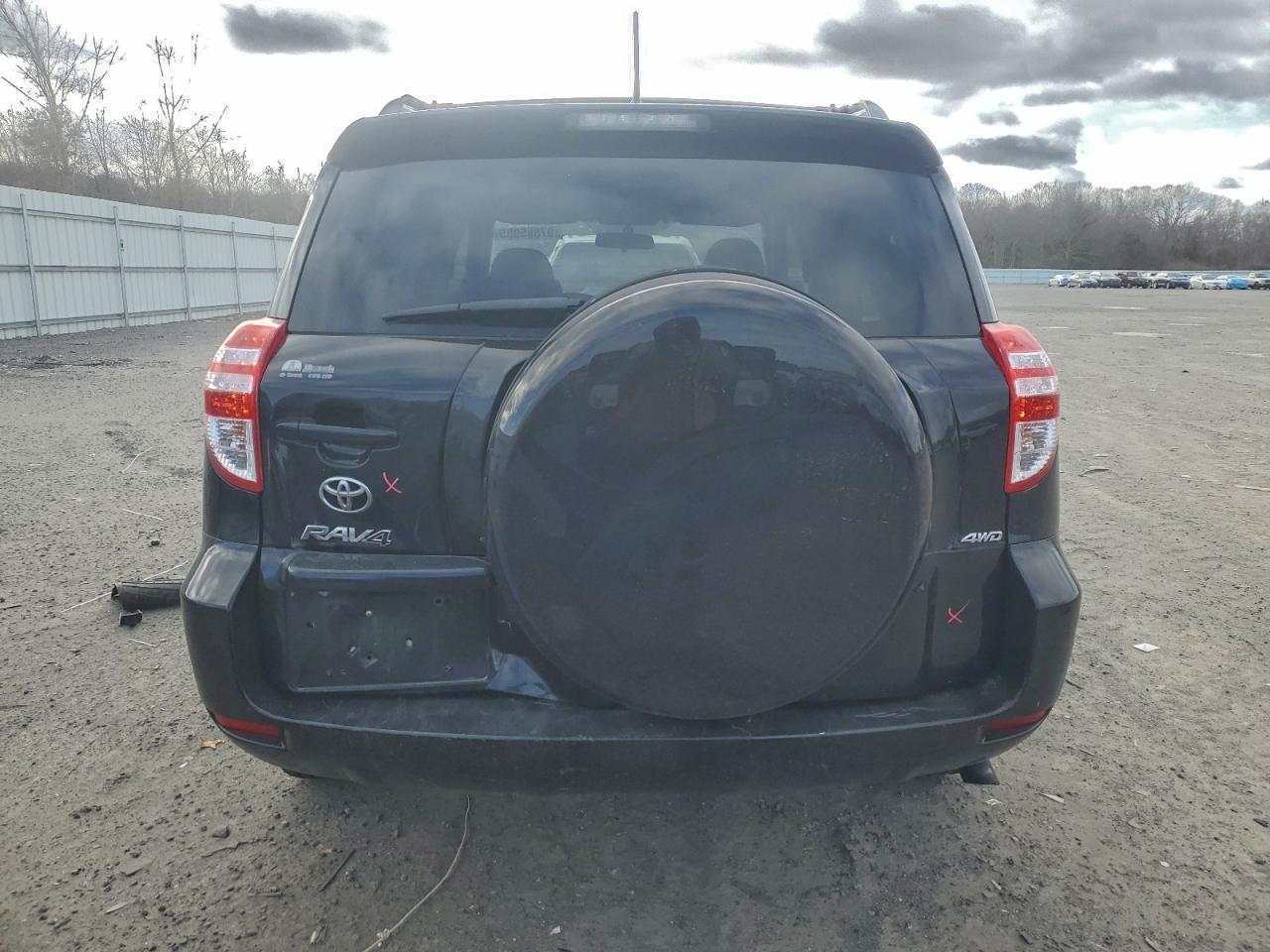 2011 TOYOTA RAV4