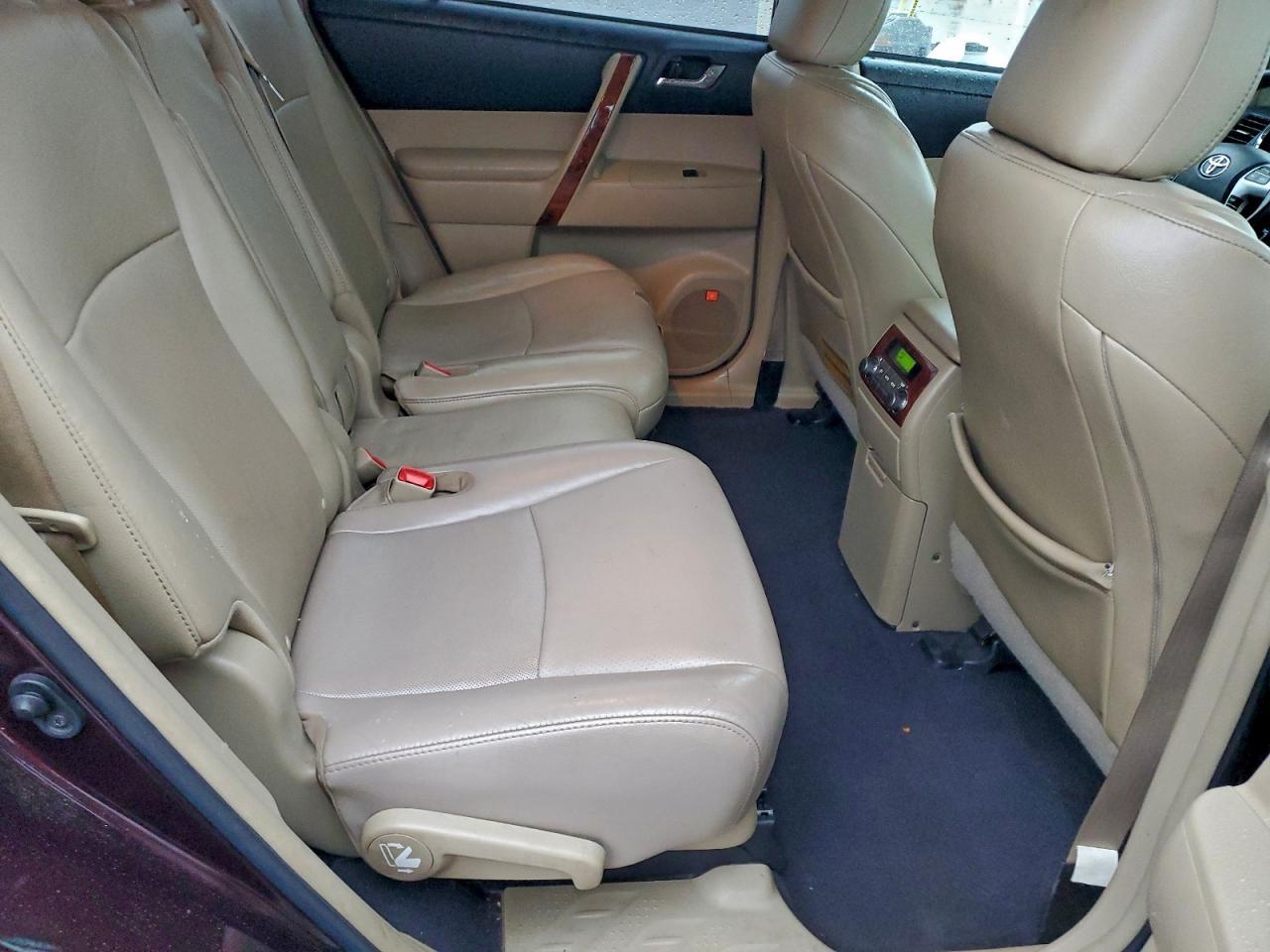 2012 TOYOTA HIGHLANDER