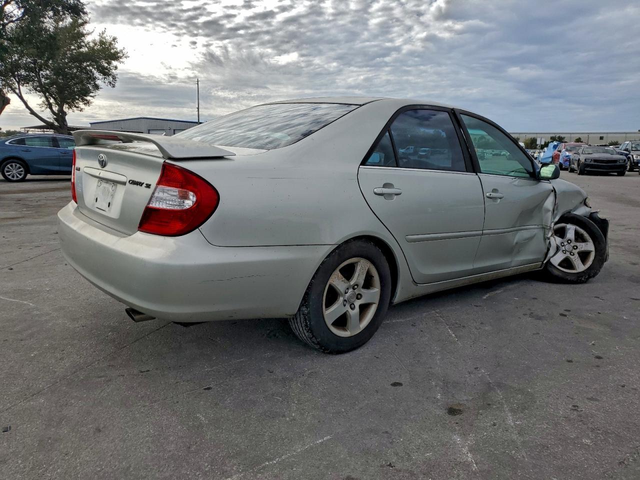 2002 TOYOTA CAMRY