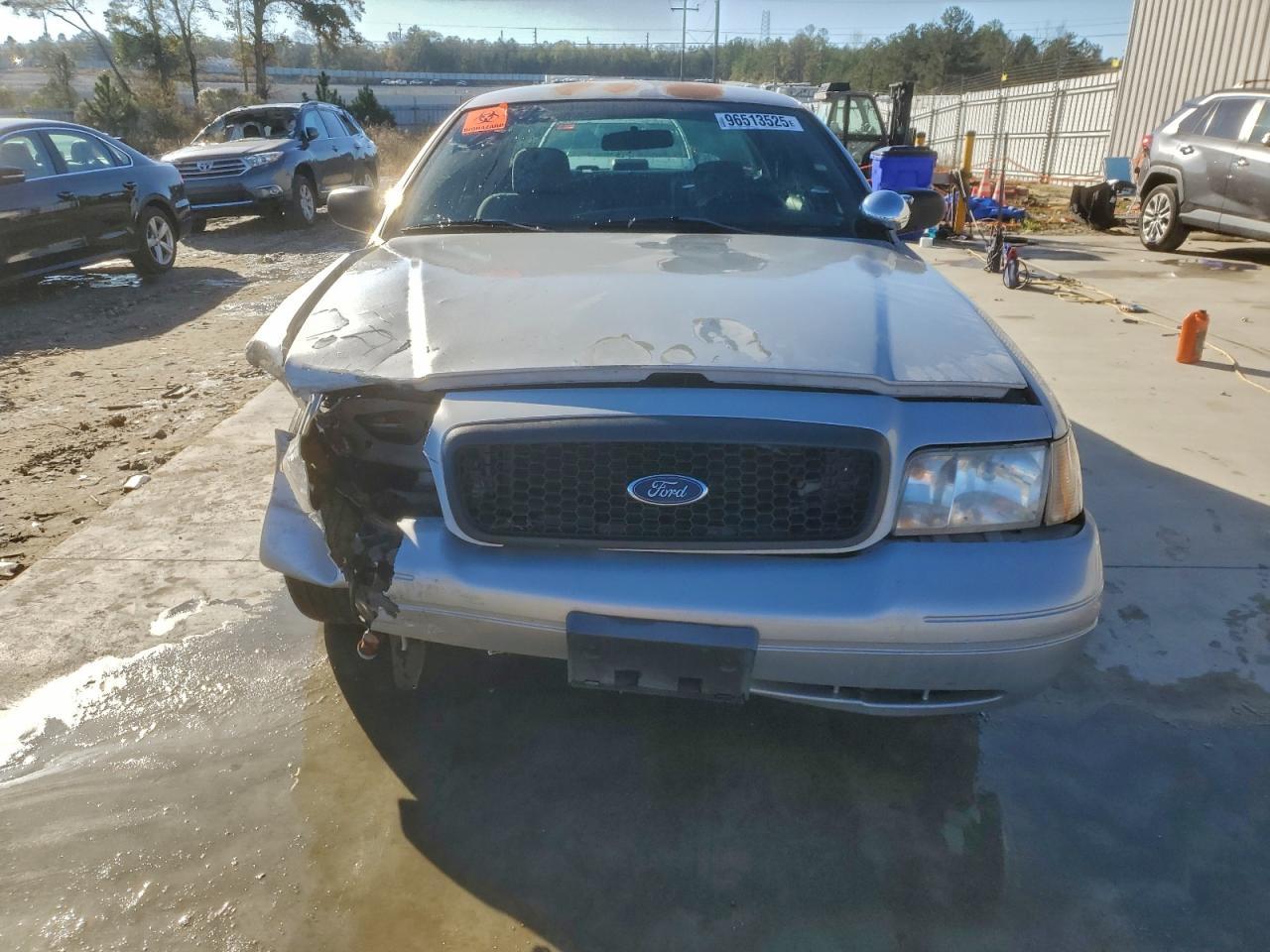 2008 FORD Crown Victoria
