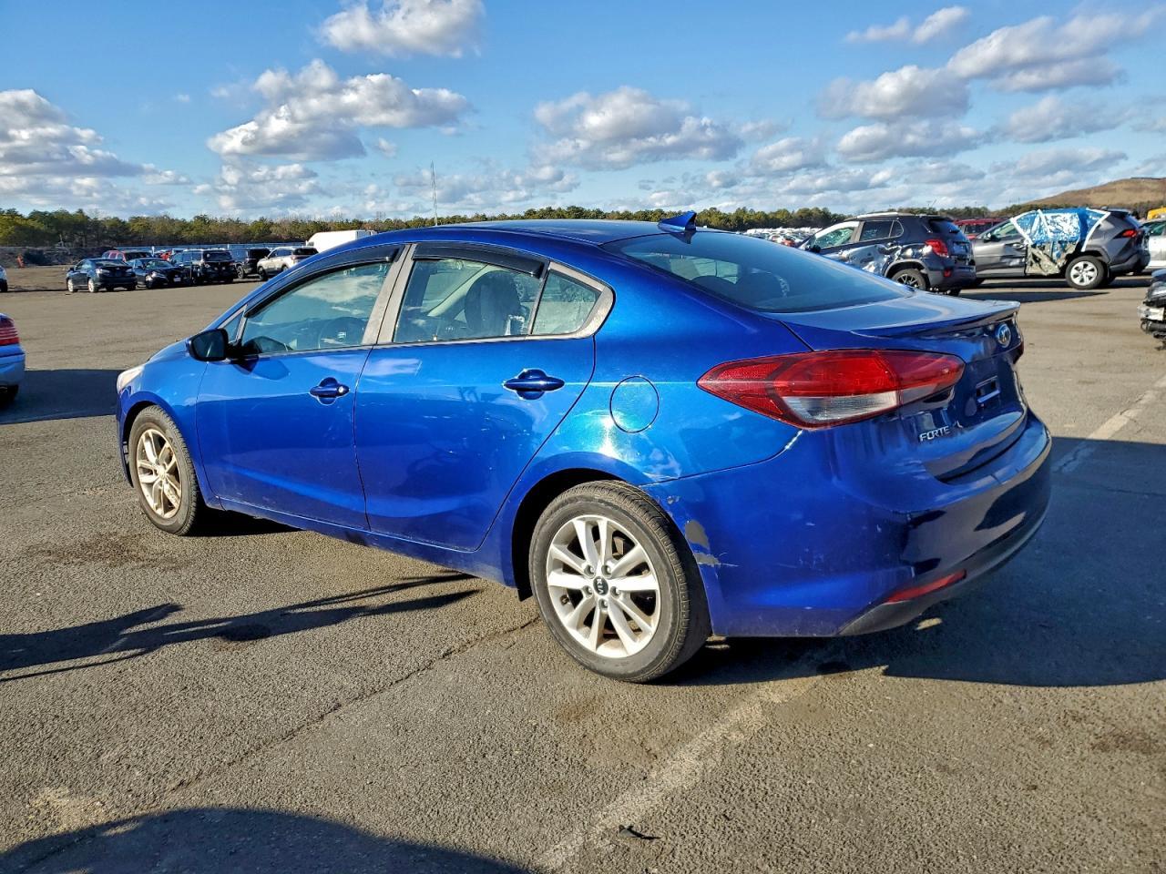 2017 KIA FORTE