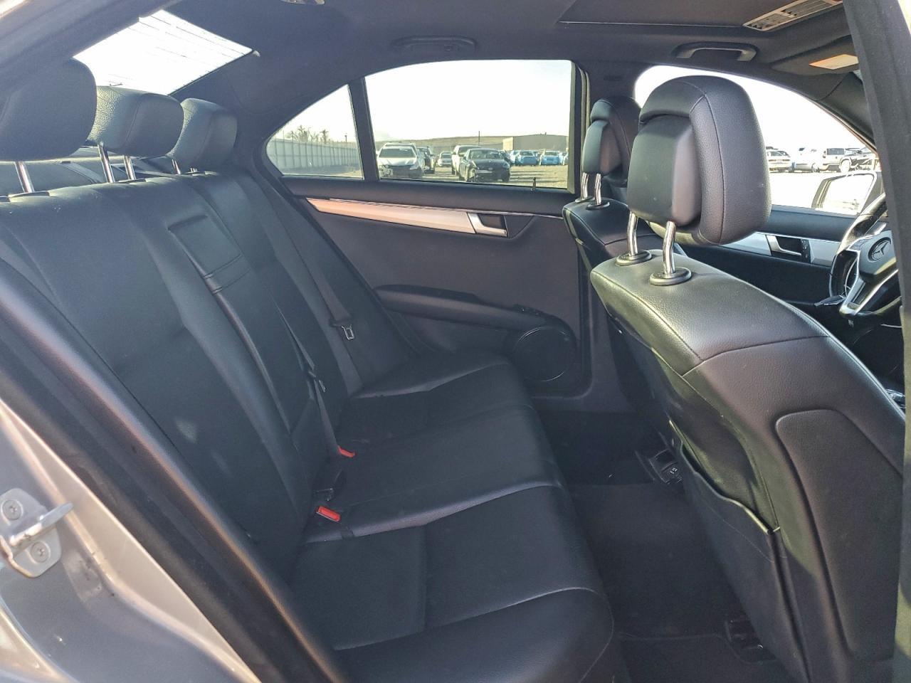 2012 MERCEDES-BENZ C-CLASS