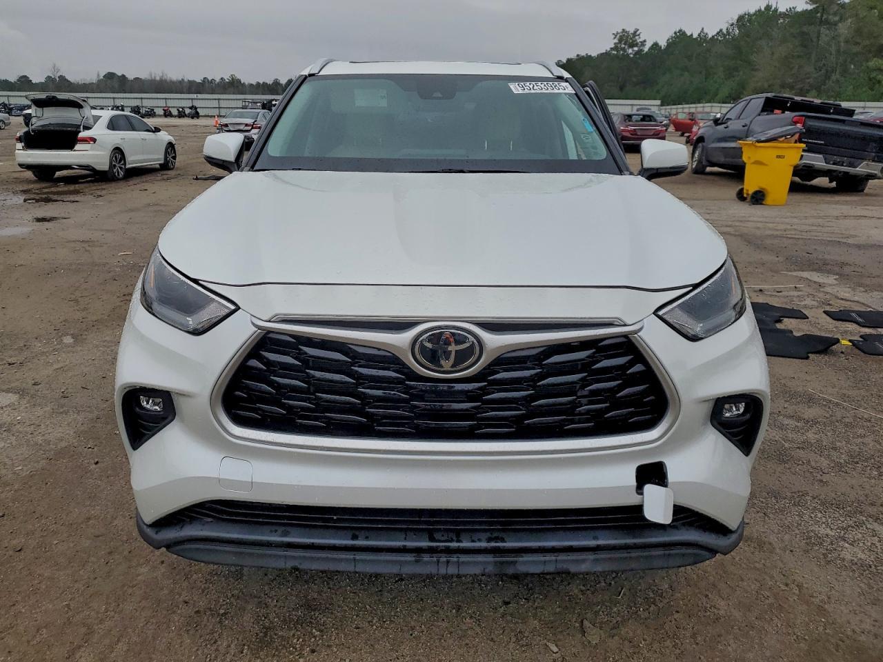 2022 TOYOTA HIGHLANDER