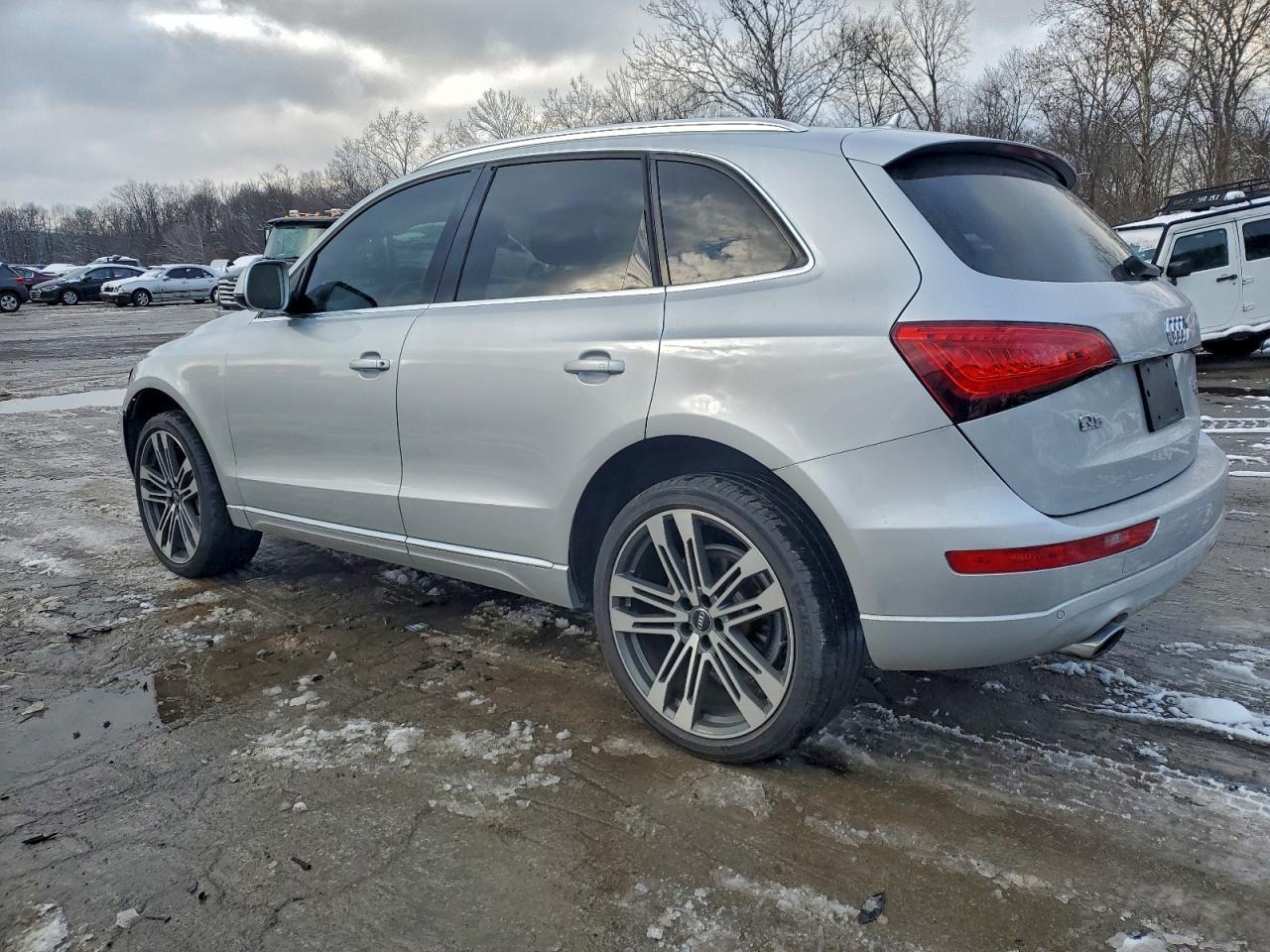 2013 AUDI Q5