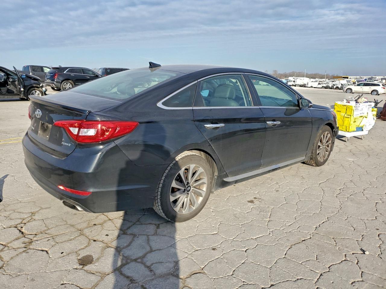 2016 HYUNDAI SONATA