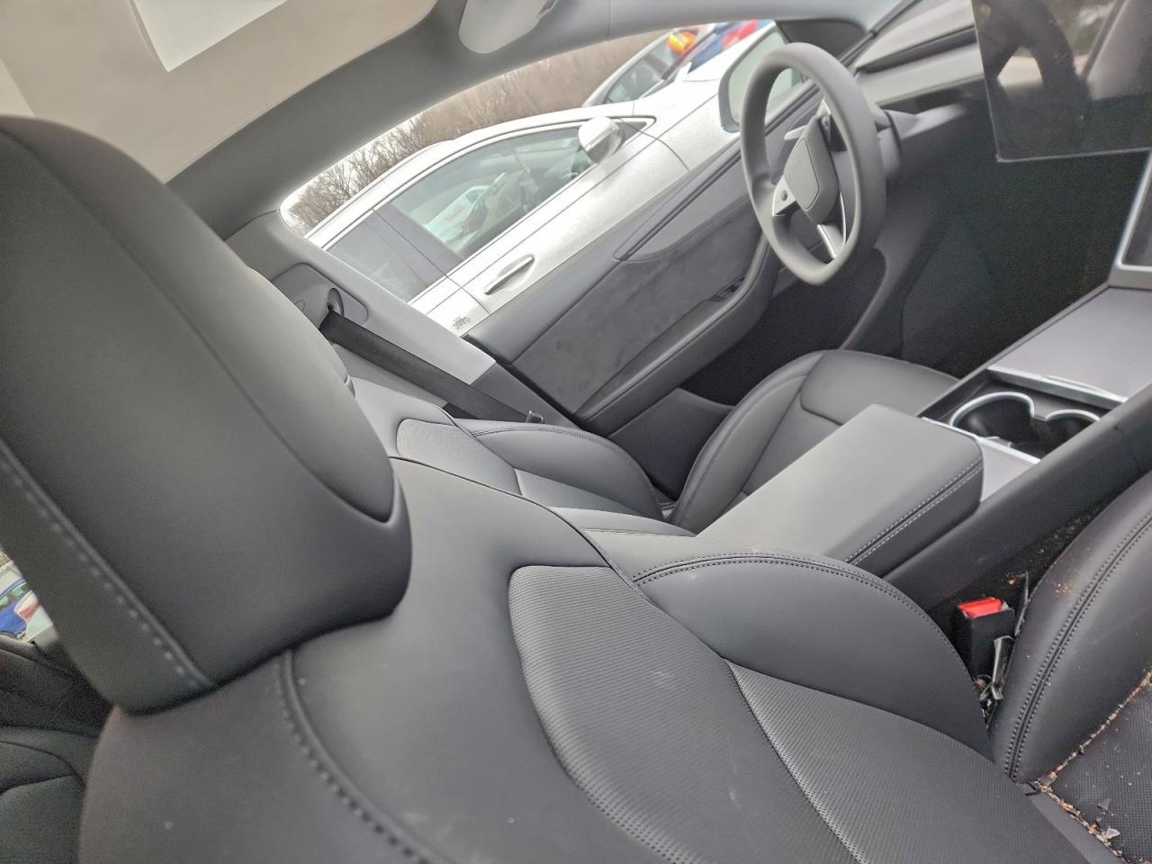 2026 TESLA MODEL Y