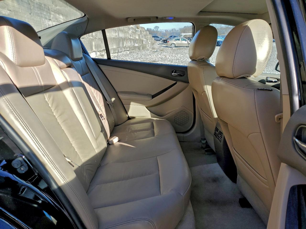 2012 NISSAN ALTIMA