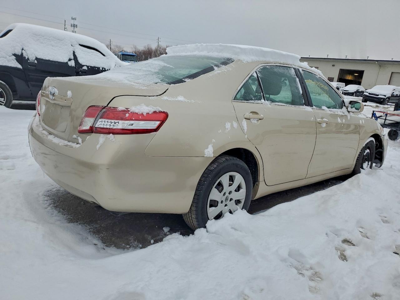 2010 TOYOTA CAMRY