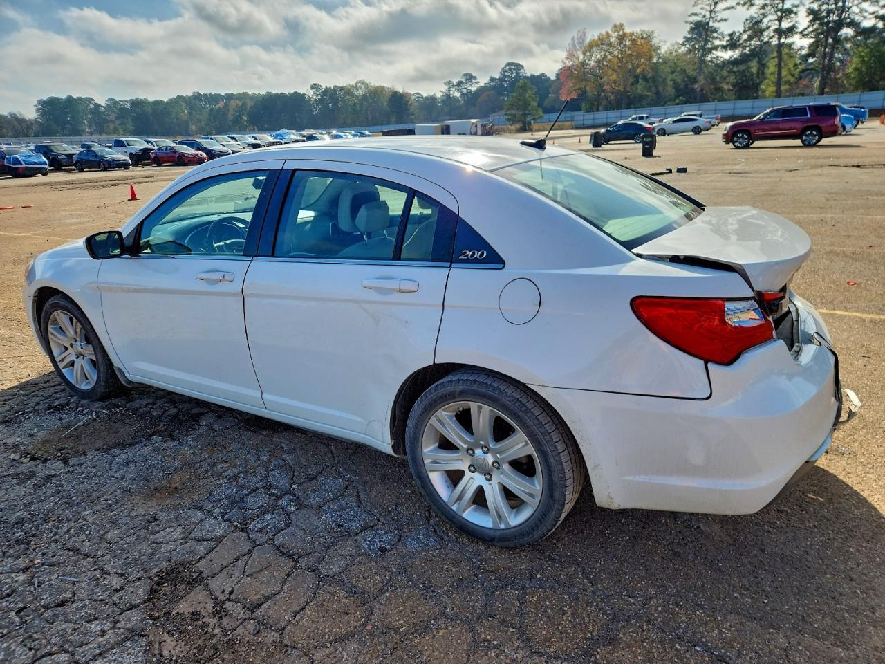 2013 CHRYSLER 200