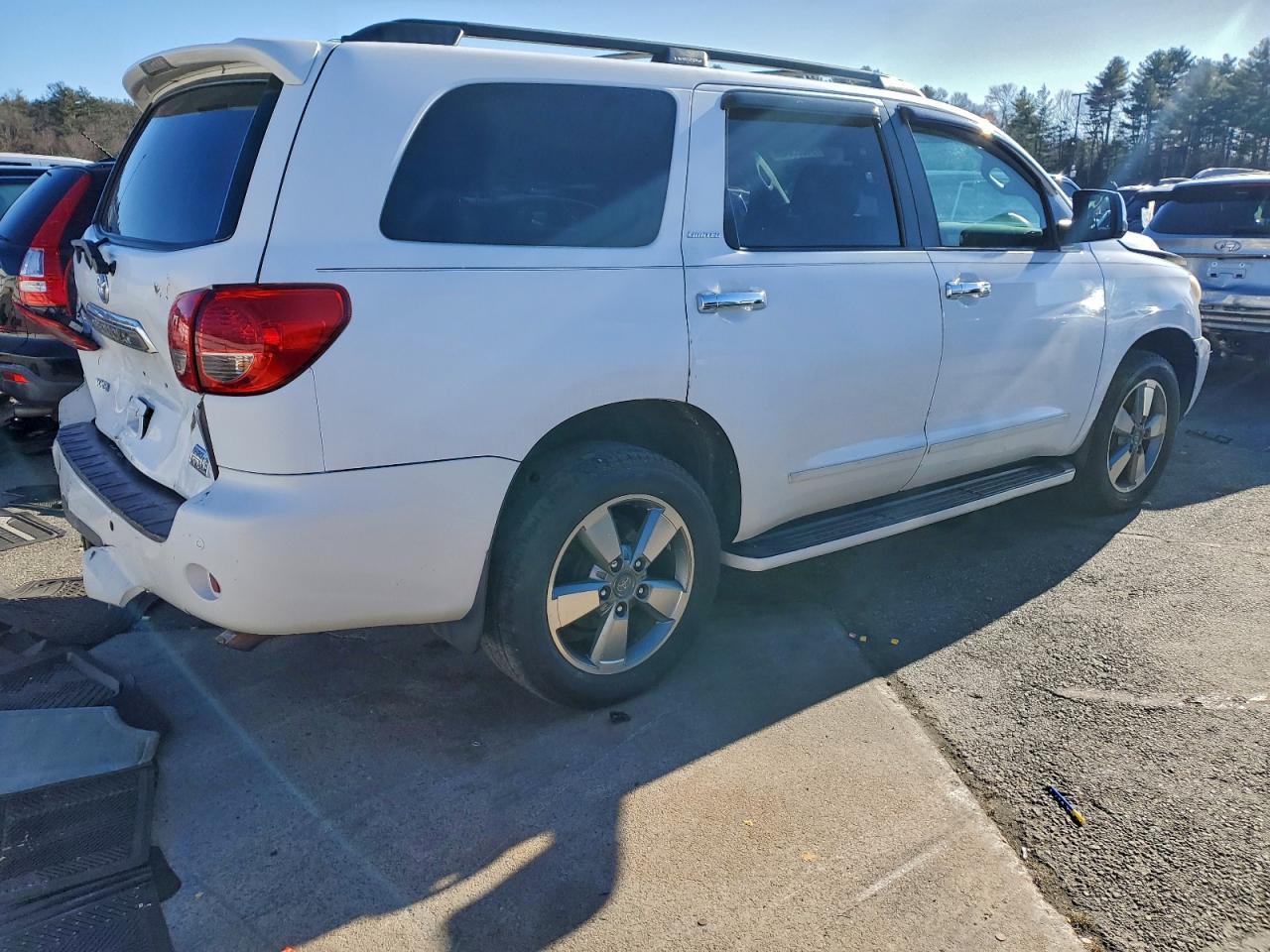 2008 TOYOTA Sequoia