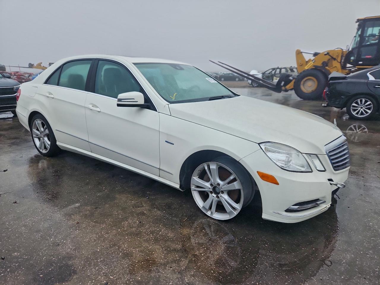 2012 MERCEDES-BENZ E-Class